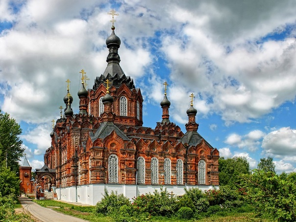 Шамордино, Казанская Амвросиевская женская пустынь.