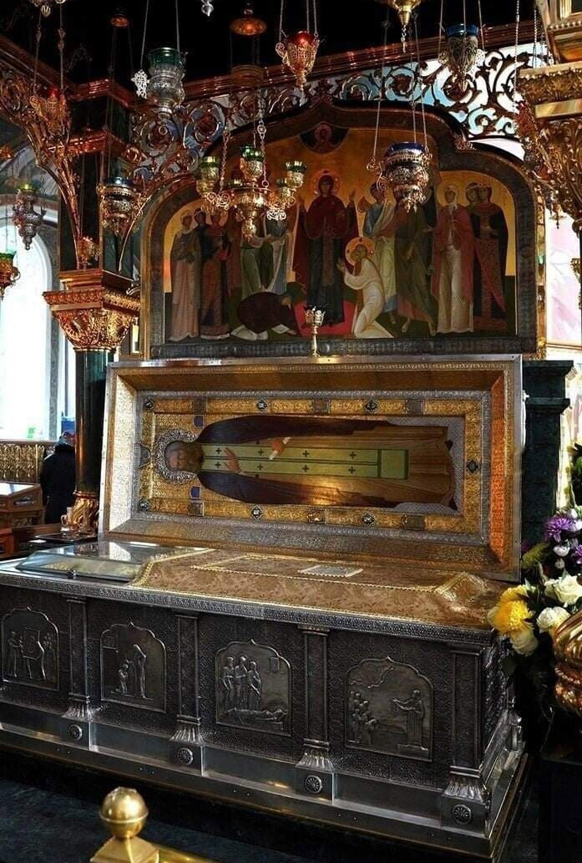 Мощи преподобного Серафима Саровского
